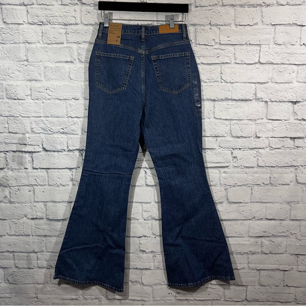 PacSun Women’s Stretch High Rise Flare Jeans - Picture 2 of 9